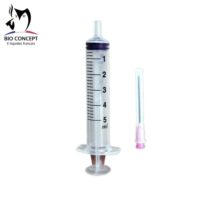 Seringue 5 ml avec aiguille Seringue 5 ml avec aiguille